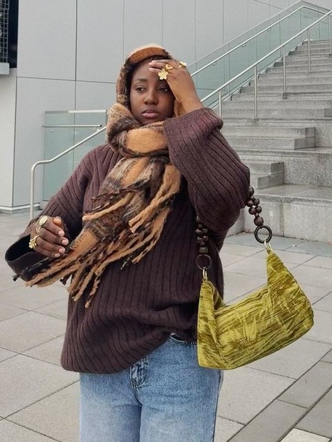 ASOS DESIGN longline crew neck jumper in rib in chocolate