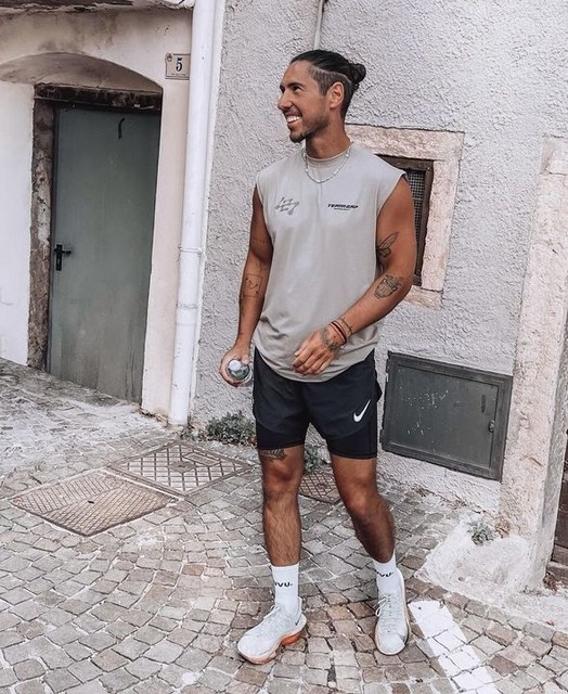 Nike Running Challenger Dri-FIT 7 inch 2 in 1 shorts in black
