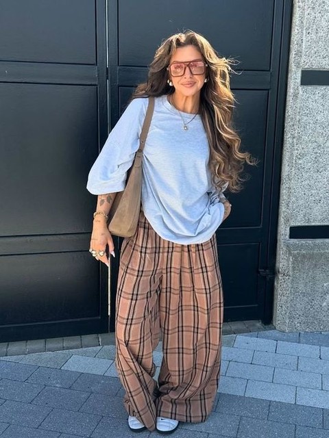Noisy May Curve high waist wide leg trousers with pleat detail in brown check