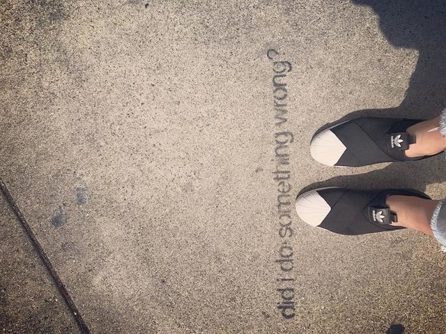 superstar slip on Paris