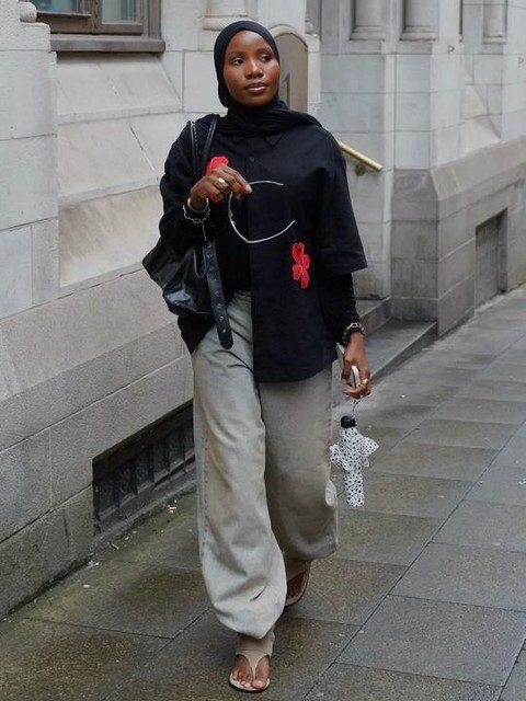 Sister Jane flower embroidered boxy shirt in black