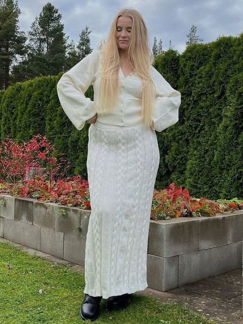 Gina Tricot sculpted fit waist knitted cardigan in cream