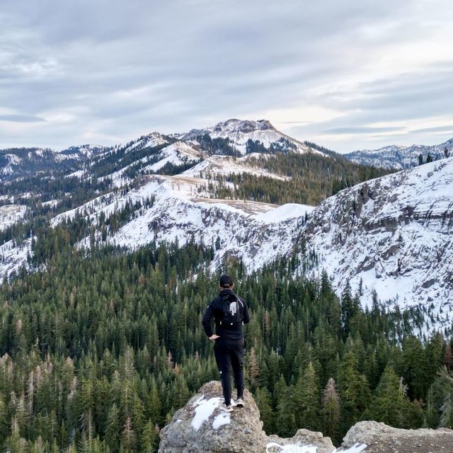 User submitted picture with Men’s Summit Series FUTUREFLEECE™ Full-Zip Hoodie