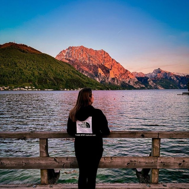 User submitted picture with Women’s Box NSE Pullover Hoodie