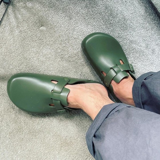 Boston / ボストン」（EVA、カーキ）| BIRKENSTOCK（日本）