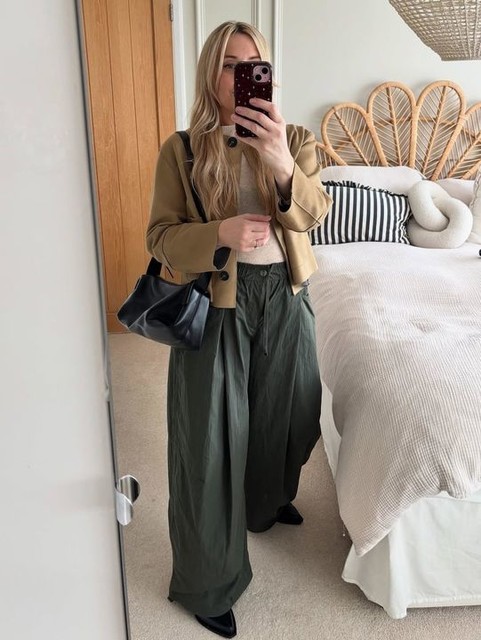 Bershka Technical balloon parachute trousers in green